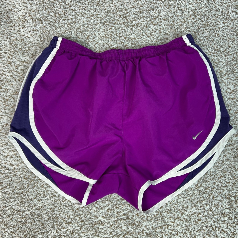 Nike Shorts Women Medium Purple Running Tempo Dri FIT Lined Athletic Runing Gym